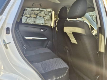 2016 Suzuki Vitara - thumbnail 16