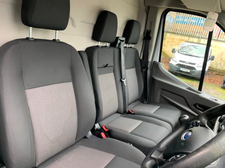 2023 Ford Transit JUMBO 2.0 TDCI 130 PS 350E RWD // PRICE EXCL. VAT // ONE OWNER // GREAT CONDITION // 11/26 CVRT // thumbnail