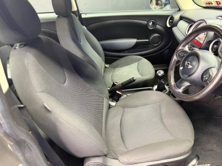 2012 MINI Hatch - thumbnail 17