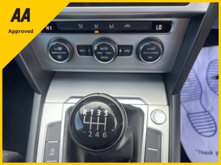 2018 Volkswagen Passat - thumbnail 12