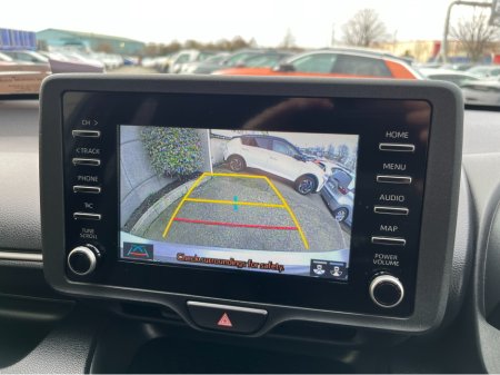 2022 Toyota Yaris - thumbnail 19