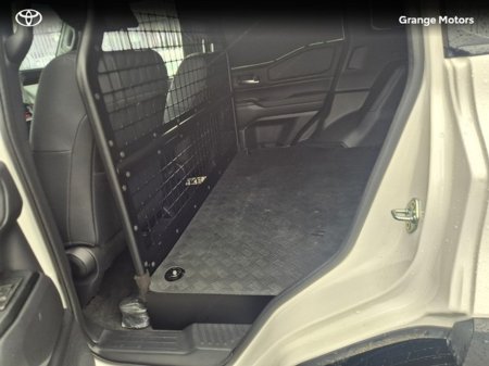 2025 Toyota Landcruiser - thumbnail 8