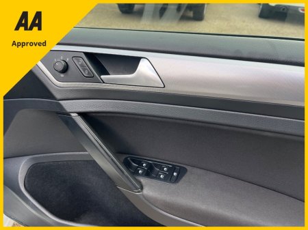 2017 Volkswagen Golf - thumbnail 10