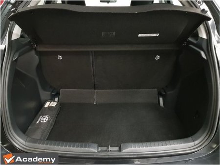 2022 Toyota Yaris Hybrid Luna 4DR Auto €19,490 thumbnail