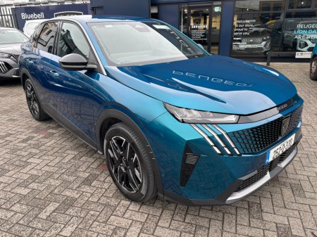 2025 Peugeot 3008  €40,950