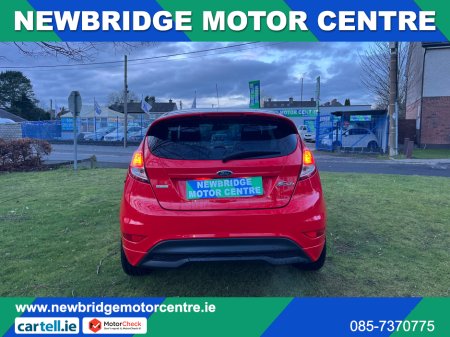 2016 Ford Fiesta RED EDITION 1.0 125PS M M5 2DR €7,950 thumbnail