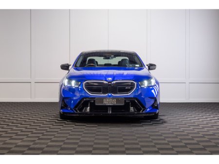 2025 BMW M5 - thumbnail 2