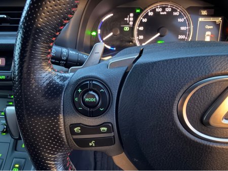 2016 Lexus CT 200 h - thumbnail 20