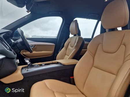 2017 Volvo XC90 - thumbnail 3