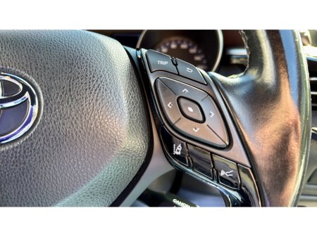 2017 Toyota C-HR - thumbnail 20