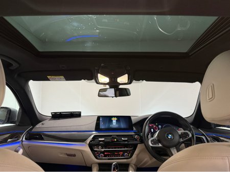 2018 BMW 5 Series - thumbnail 3