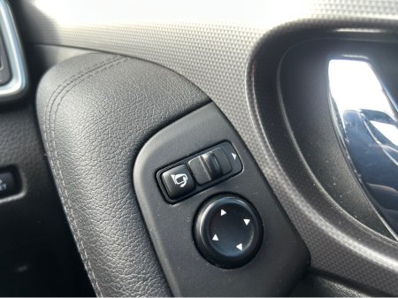 2019 Nissan Qashqai - thumbnail 16