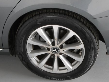 2018 Mercedes-Benz E Class - thumbnail 30