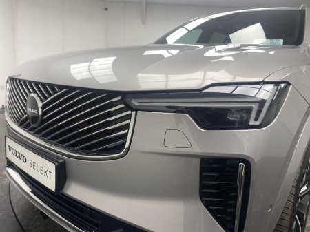 2025 Volvo XC90 - thumbnail 26