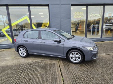 2023 Volkswagen Golf 1.0 TSI 110HP Life €25,950 thumbnail