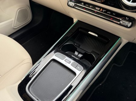 2024 Mercedes-Benz GLA Class GLA 200 d A/T Progressive €44,950 thumbnail