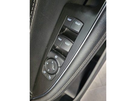 2017 Opel Insignia 1.6 (136PS) Turbo D ecoTEC SRi €10,950 thumbnail