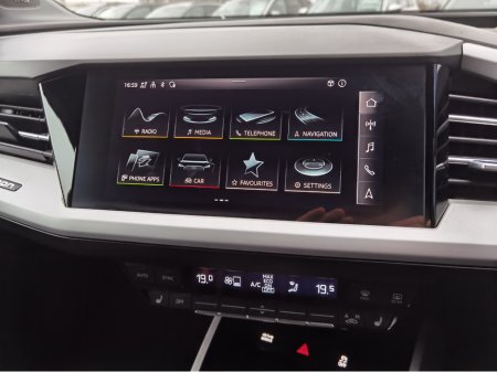 2022 Audi Q4 e-tron - thumbnail 17