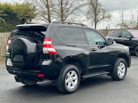 2016 Toyota Landcruiser - thumbnail 8