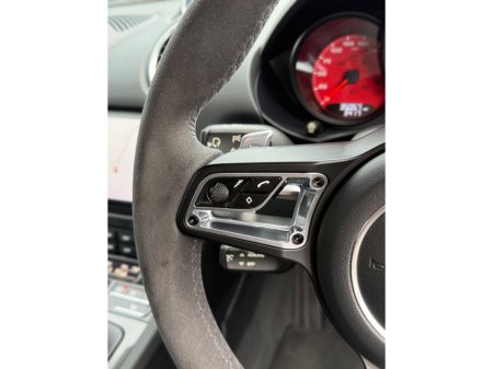 2018 Porsche 718 - thumbnail 17