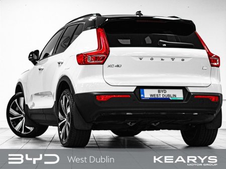 2022 Volvo XC40 XC40 RECHARGE (231hp) €28,490 thumbnail