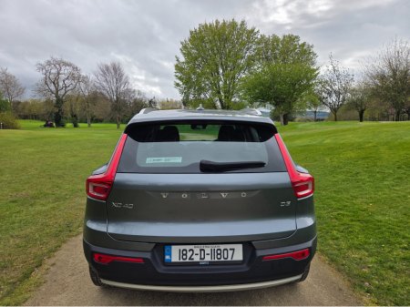 2018 Volvo XC40 - thumbnail 8