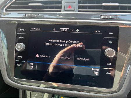 2021 Volkswagen Tiguan - thumbnail 20