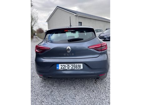 2022 Renault Clio - thumbnail 9