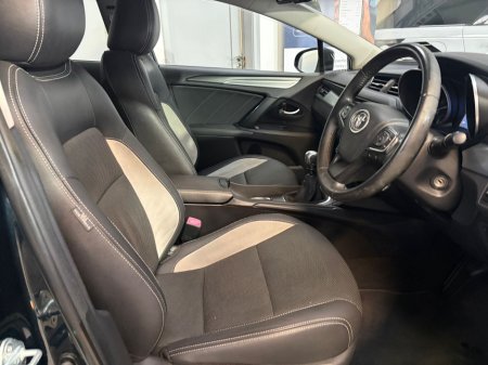 2017 Toyota Avensis - photo 4