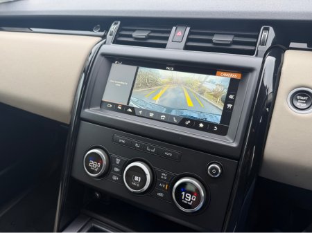 2018 Land Rover Discovery 2.0 TD4 Se Luxury Edition ~ Seven Seats €26,999 thumbnail