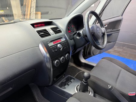 2010 Suzuki SX4 - thumbnail 13