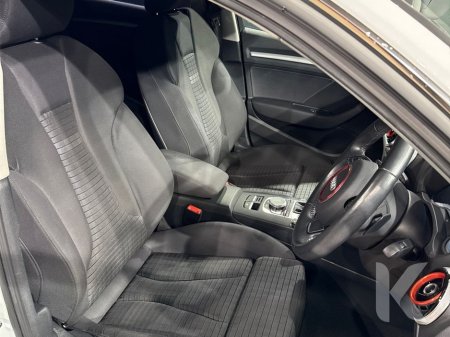 2017 Audi A3 E-TRON 1.4L TFSI HYBRID AUTOMATIC - ELECTRIC SEATS - CRUISE CONTROL - REVERSE CAMERA - PARKING SENSORS €18,950 thumbnail