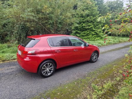 2015 Peugeot 308 1.2  5DR AUTO €12,499