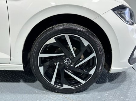 2024 Volkswagen Polo Sport 1.0 Tsi €22,800 thumbnail
