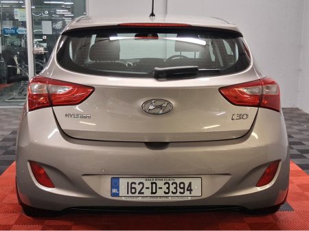 2016 Hyundai i30 1.6 DELUXE 5DR €9,888 thumbnail