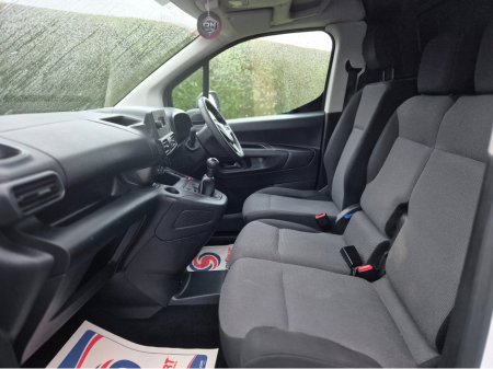 2021 Opel Combo 1.5 Diesel 3 Seater €10,750 thumbnail