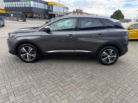 2023 Peugeot 3008 - thumbnail 7