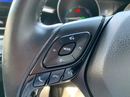 2018 Toyota C-HR - thumbnail 23