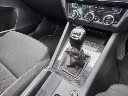 2017 Skoda Octavia - thumbnail 16