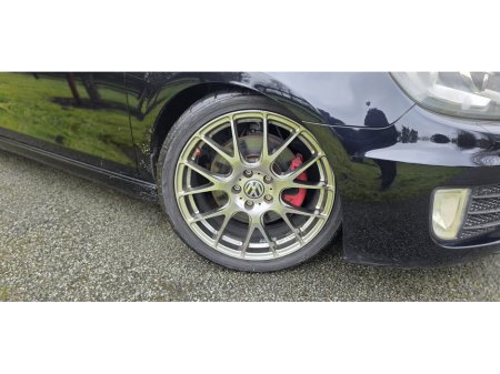 2010 Volkswagen Golf  €11,950 thumbnail