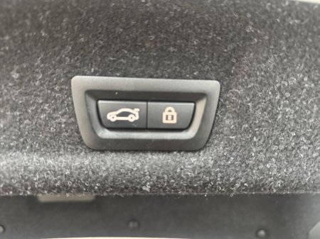 2019 BMW 3 Series - thumbnail 19