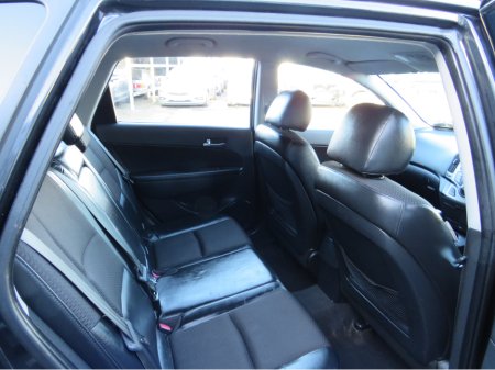 2010 Hyundai i30 130 ESTATE 1.6  CROSSWAGON FRESH NCT DONE €1,999 thumbnail