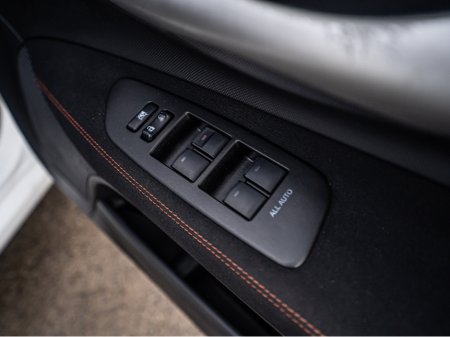 2012 Toyota Auris 2012 Auris 1.4d/New NCT/Irish car/Warranty €5,888 thumbnail