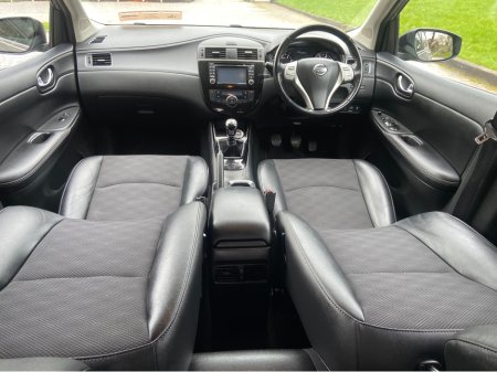 2017 Nissan Pulsar - thumbnail 2