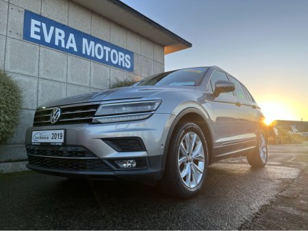 2019 Volkswagen Tiguan HIGHLINE 4MOTION AUTOMATIC 2.0 DIESEL //HIGH SPEC//360 PARKING CAMERAS//FRONT AND REAR HEATED SEATS//POWER TAILGATE//HEAD UP DISPLAY// thumbnail