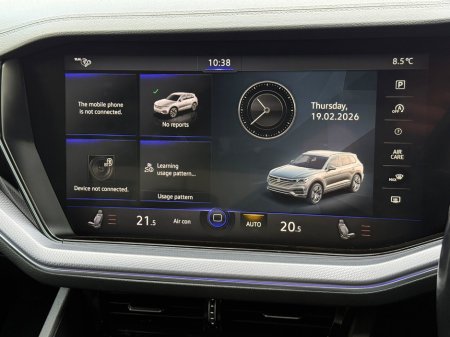 2019 Volkswagen Touareg - thumbnail 18