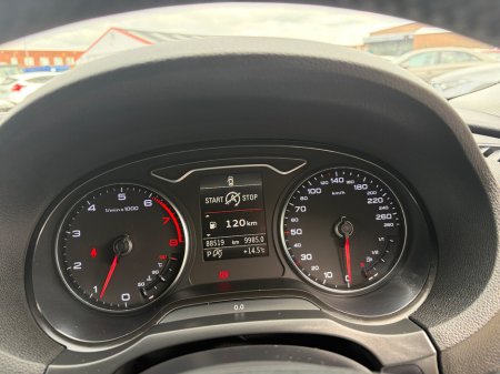 2015 Audi A3 - thumbnail 4