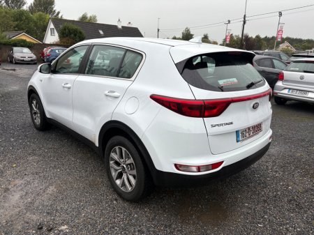 2016 Kia Sportage 1.7 D LX €10,950 thumbnail