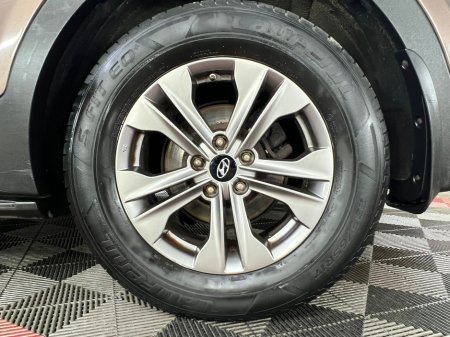 2014 Hyundai Santa Fe  €15,950 thumbnail