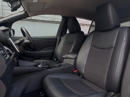 2022 Nissan Leaf - thumbnail 18